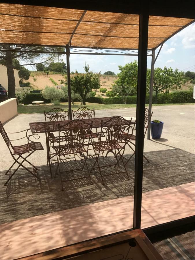 Les Secrets Du Mistral Bed & Breakfast Valensole Bagian luar foto