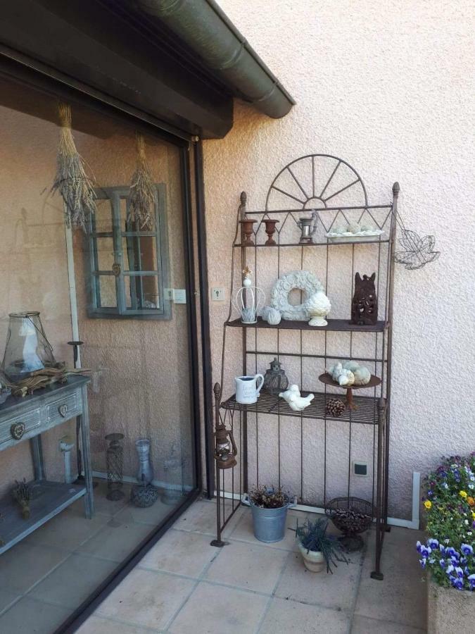 Les Secrets Du Mistral Bed & Breakfast Valensole Bagian luar foto